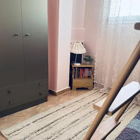 Prázdninový dům Mihaila Ofrínion
